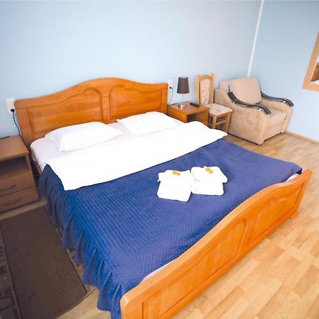 Hotel Ravni Gaj Knic 외부 사진