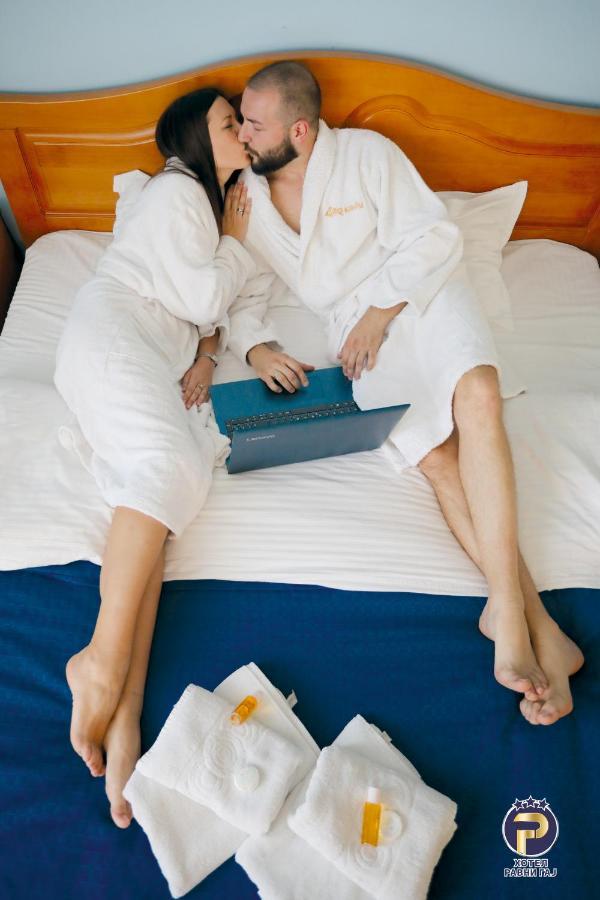 Hotel Ravni Gaj Knic 외부 사진