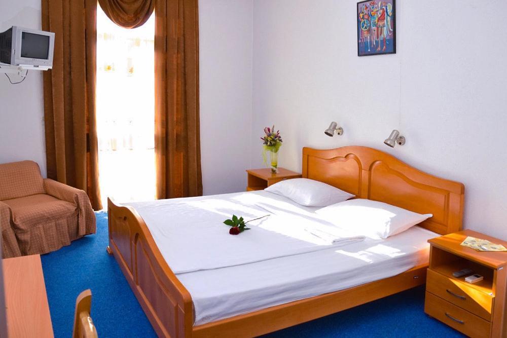 Hotel Ravni Gaj Knic 외부 사진