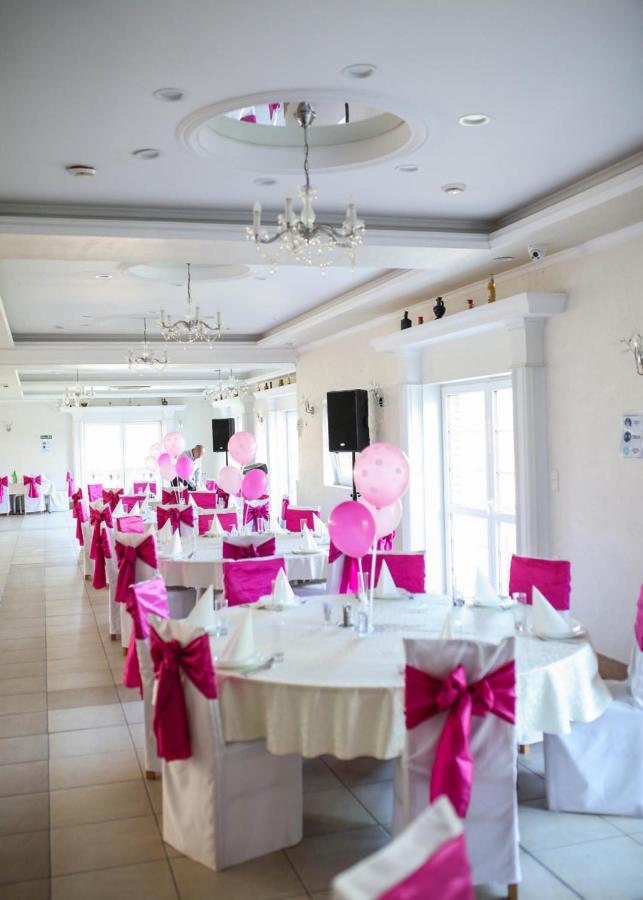 Hotel Ravni Gaj Knic 외부 사진