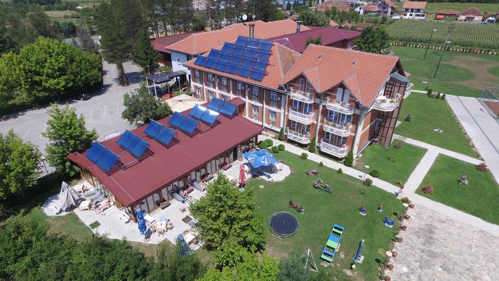 Hotel Ravni Gaj Knic 외부 사진